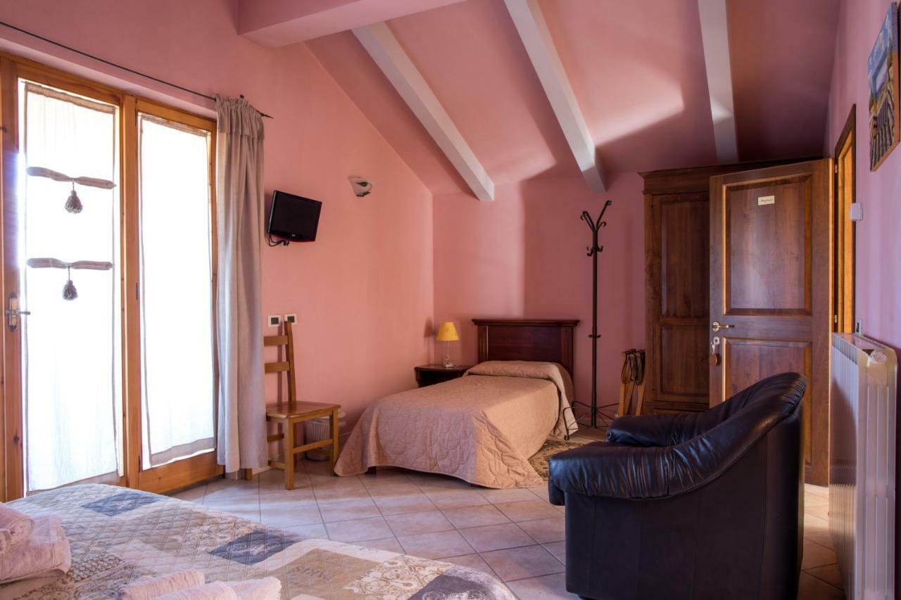 Гостевой дом Borgo Nuovo San Martino Амбра Экстерьер фото